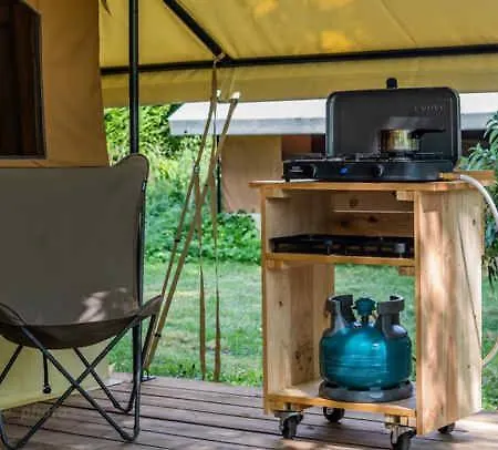Onlycamp Au Coeur Du - D'annecy キャンプ場 *