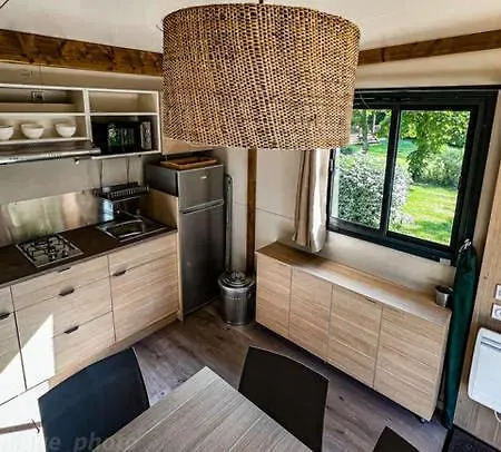 Onlycamp Au Coeur Du - D'annecy キャンプ場